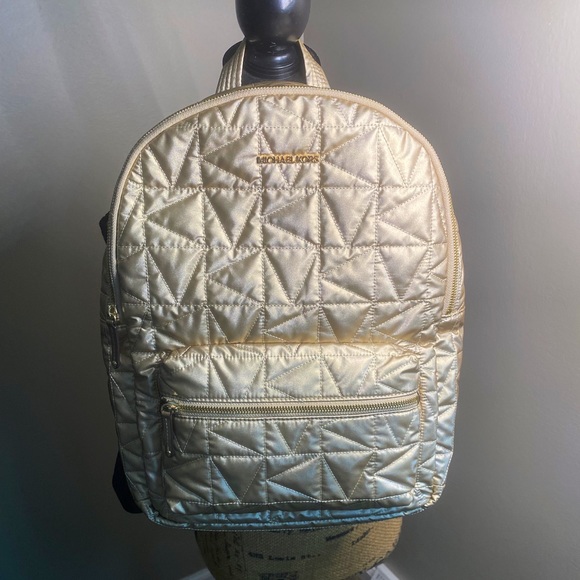 Michael Kors Handbags - ♥️💖 NWT Michael Kors Winnie Pale Gold Metallic Nylon Large Backpack Bag $448